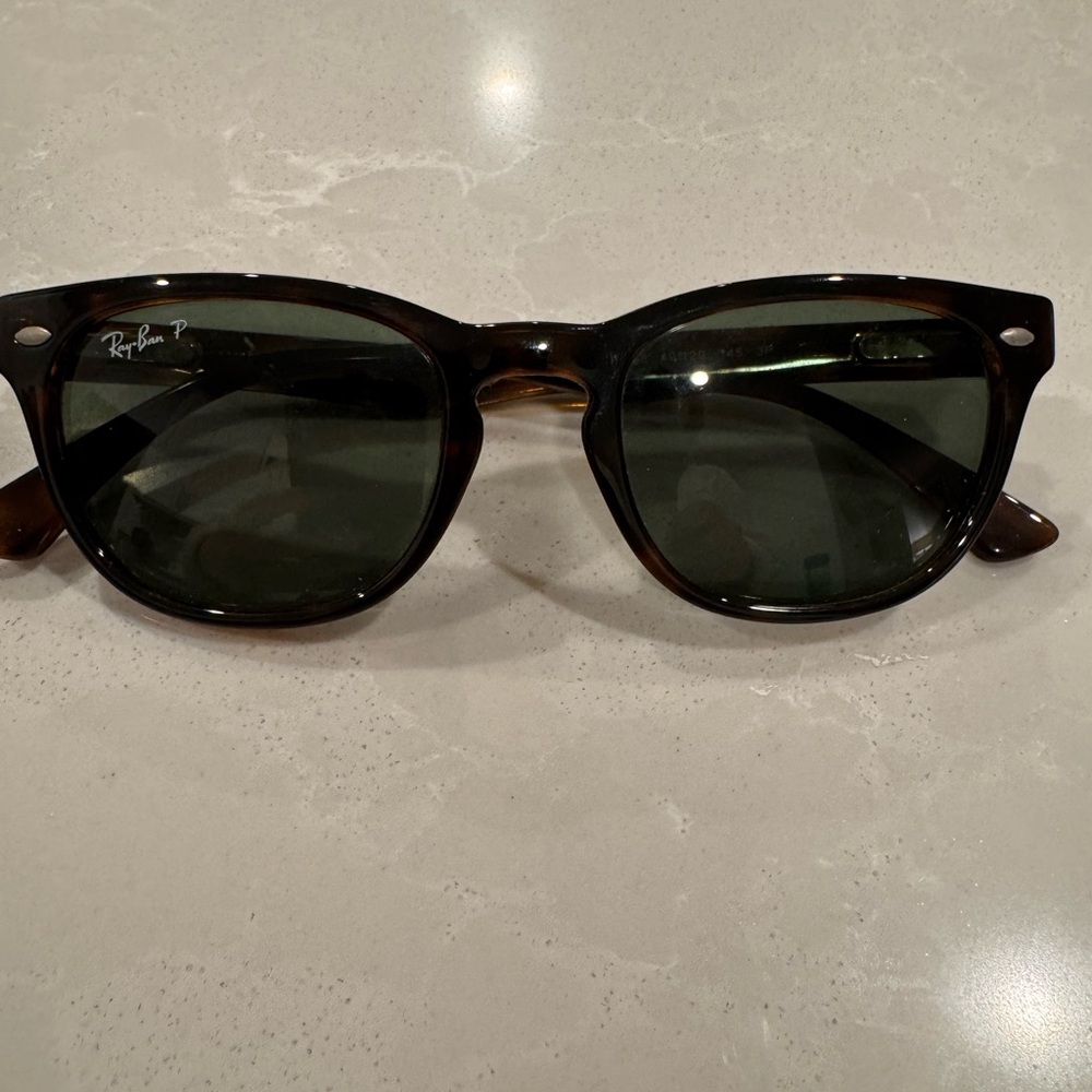Ray-Ban Tortoiseshell Frame Sunglasses with Polarized Lenses and Black Case